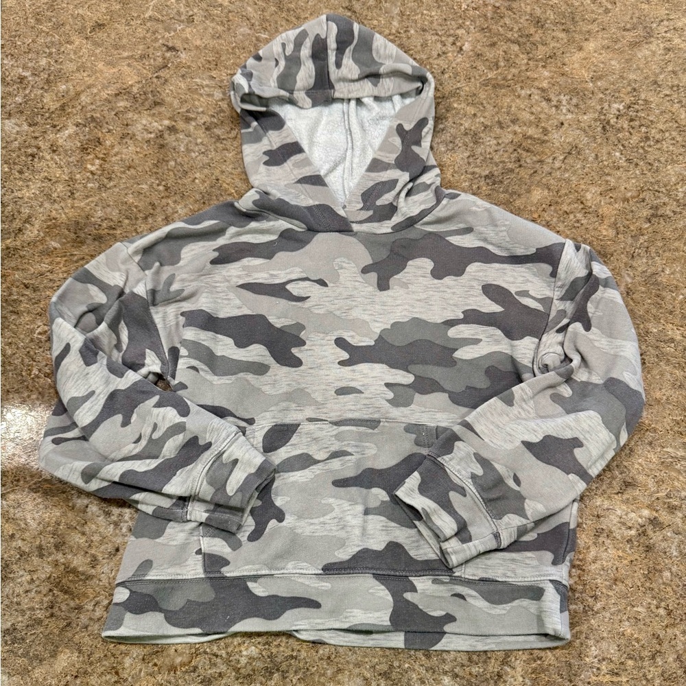 Old Navy Boys Pullover Hoodie – Gray Camo – Size Medium (8)